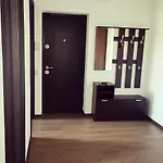 Vivamus Garden Retreat - With Terace & Parking *