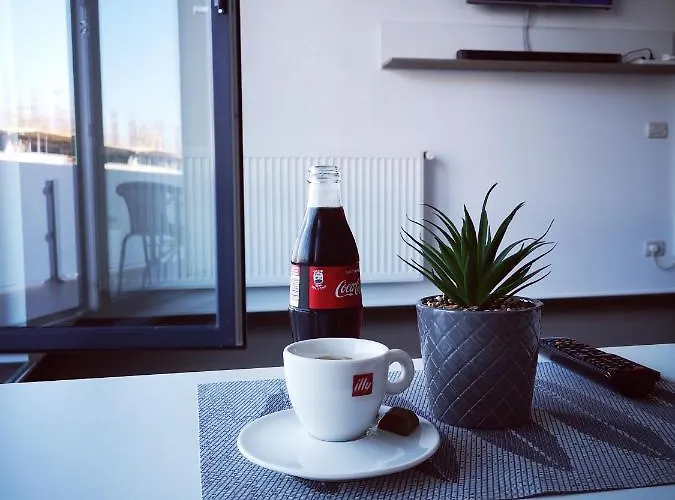 Apartament Vivamus Garden Retreat - Studio With Terace & Parking *