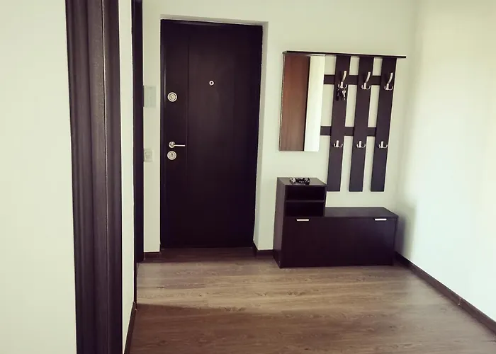 Vivamus Garden Retreat - With Terace & Parking *