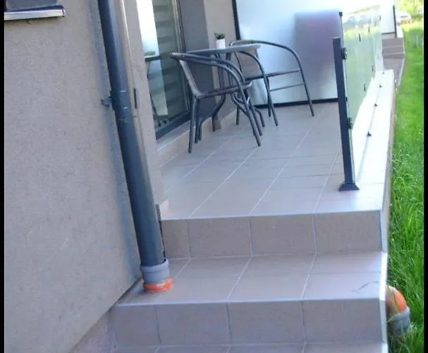 Vivamus Garden Retreat - Studio With Terace & Parking Apartament