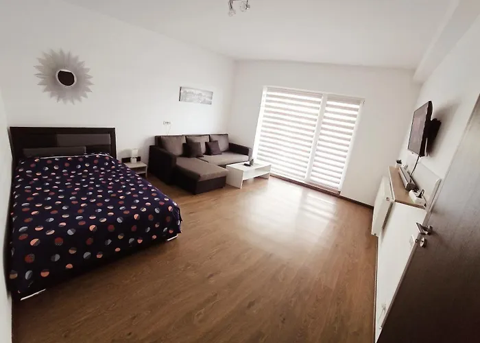 Vivamus Garden Retreat - Studio With Terace & Parking Apartament Braszów