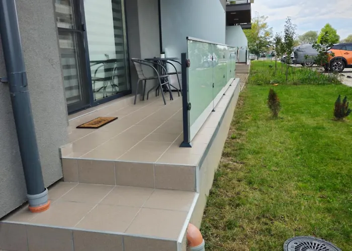 Apartman Vivamus Garden Retreat - Studio With Terace & Parking Brassó