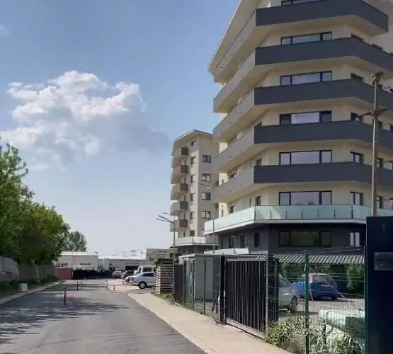 Vivamus Garden Retreat - Studio With Terace & Parking Apartament Braszów